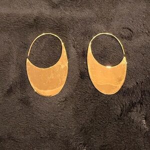 Chic Gold Crescent Earrings
